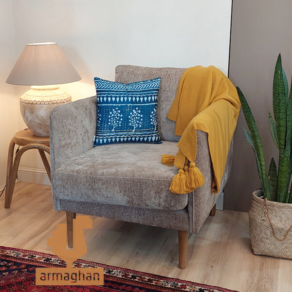 Buying-blue-patterned-cushion-in-Tehran