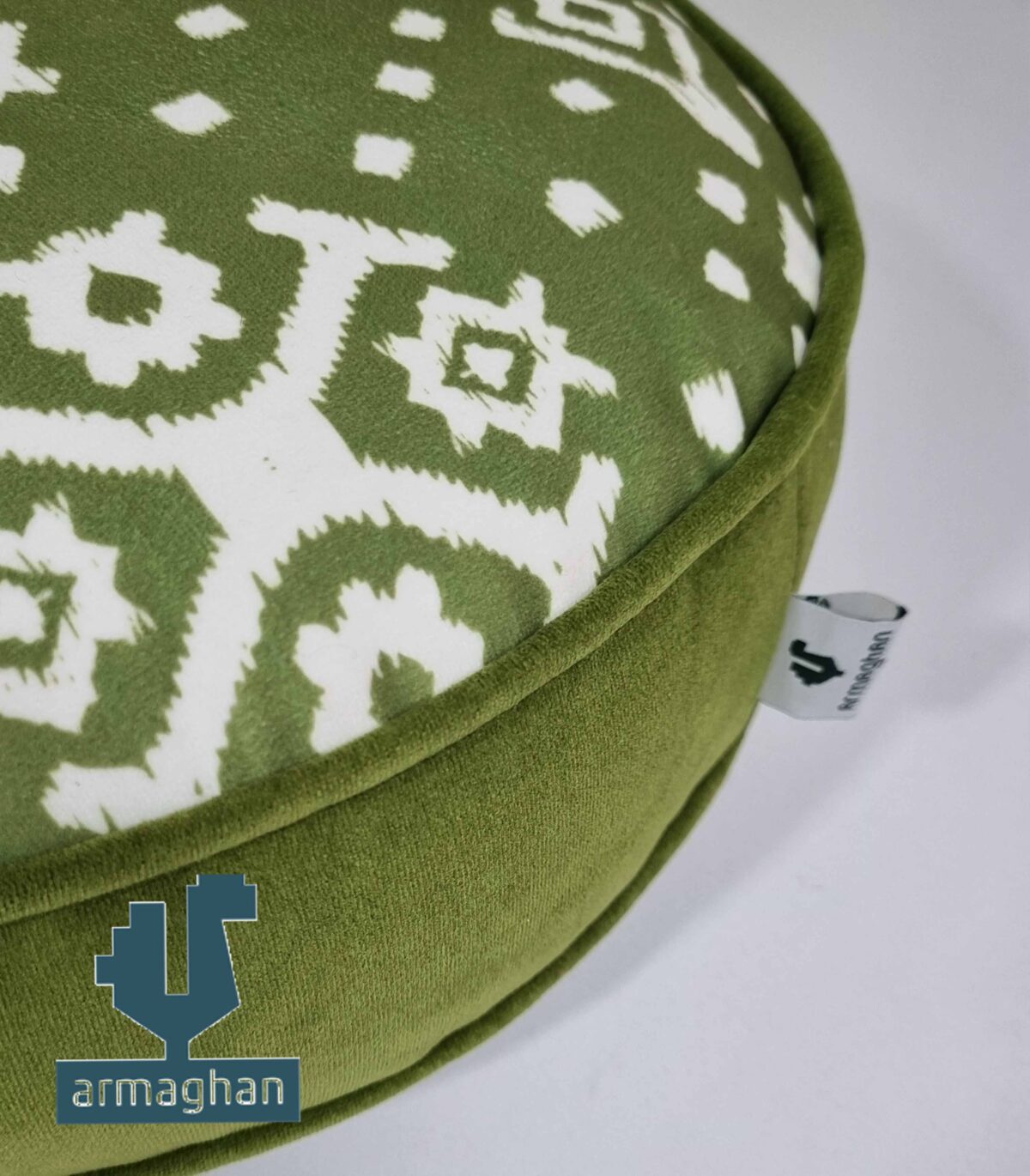 Modern green circle pillow
