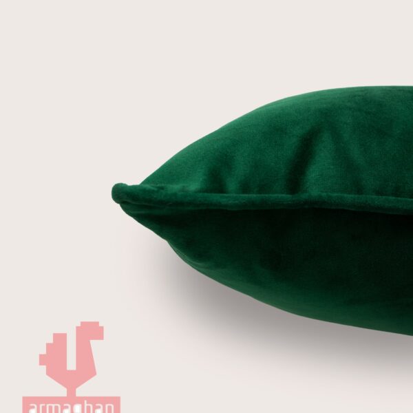 Simple-green-cushion-close-up